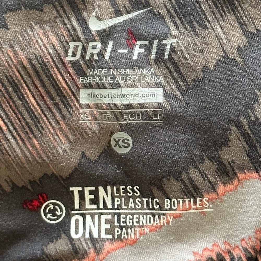 Nike Dri-fit printed cropped leggings xs